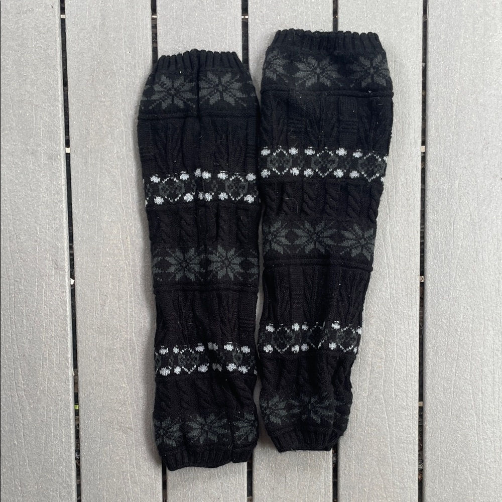 Black and Gray Knit Leg Warmers